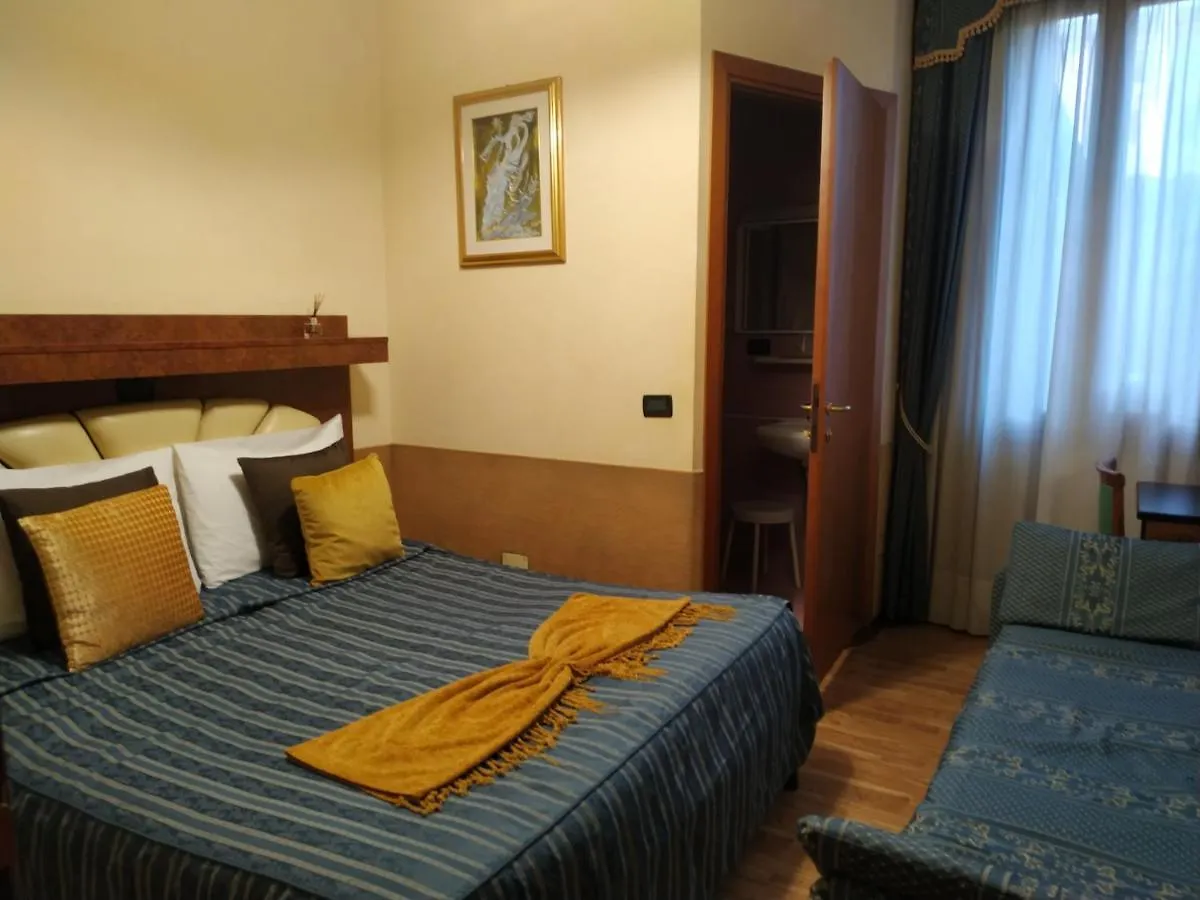 **  Atlantide Hotel Venice Italy