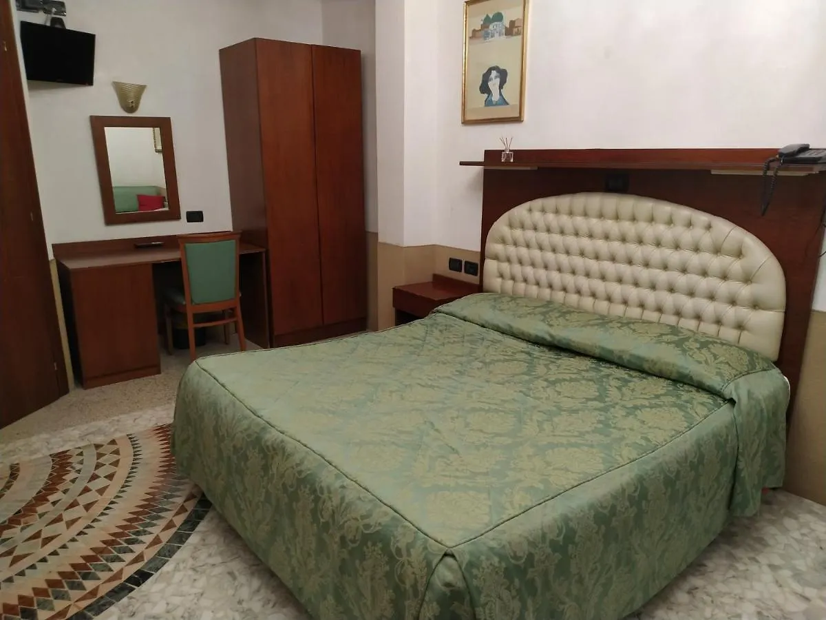 Atlantide Hotel Venedik